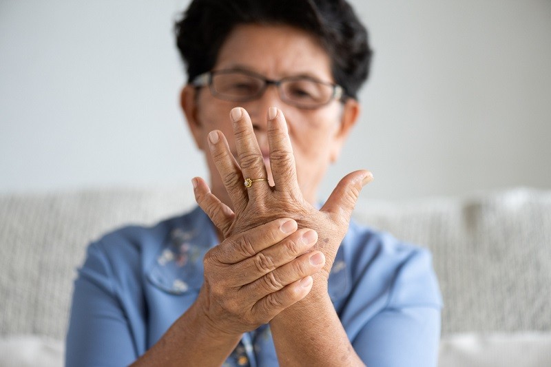 10 Surprising Ways Rheumatoid Arthritis Impacts The Body